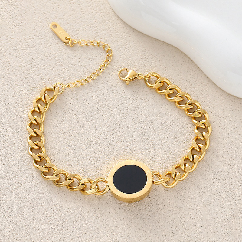 Gold Butterfly Adjustable Bracelet with Zircon Crystals – Elegant and Lightweight for Women