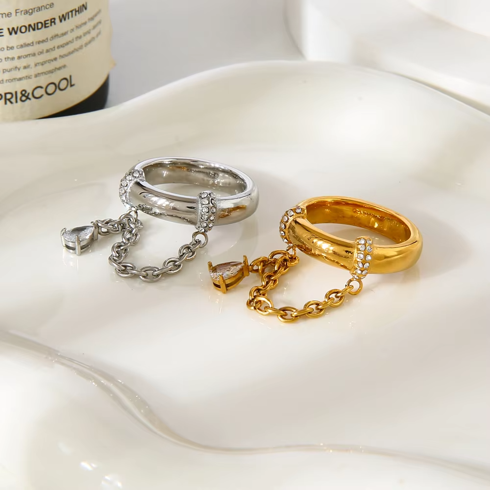 Zircon-Encrusted Chain Ring – 18K Gold/Silver Stainless Steel Statement Ring for Women | Joyas De Acero Inoxidable Al Por Mayor