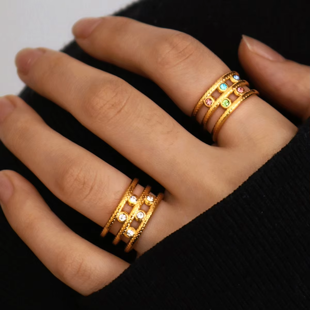 Open Hollow Gold-Plated Stainless Steel Rhinestone Ring – Adjustable Triple Row Design for Women