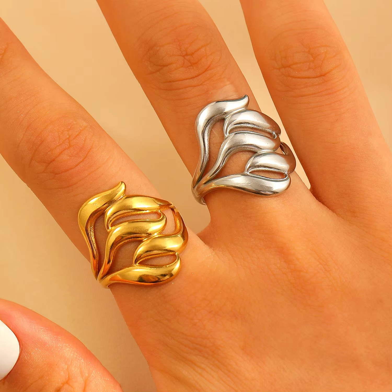 Stainless Steel Hollow Leaf Ring – Polished Minimalist Open Design for Women