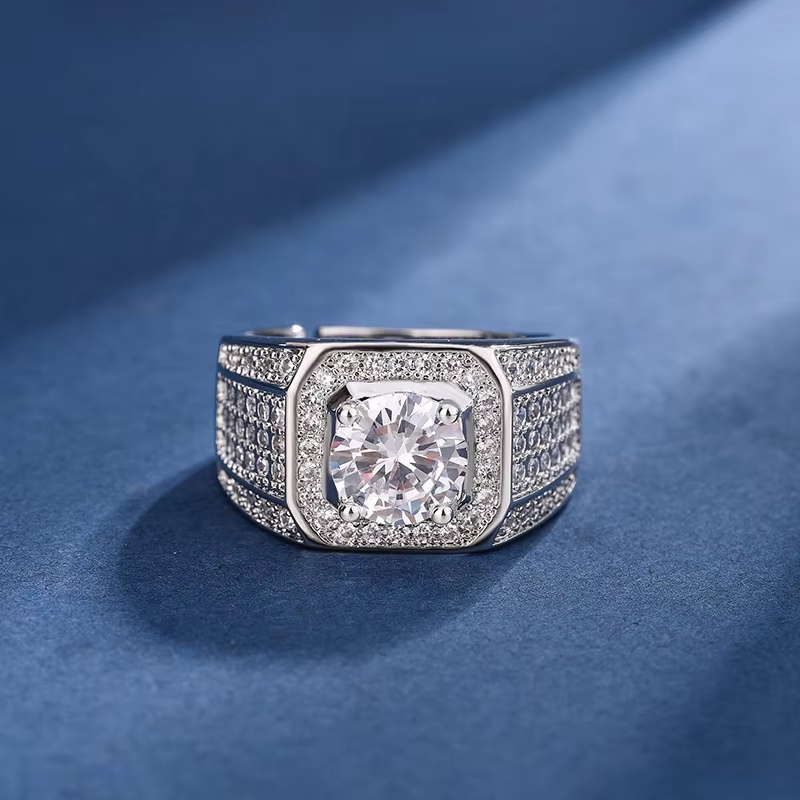 Stylish 2-Carat Diamond Inlay Business Ring – Gold Plated Luxury Statement Ring for Men