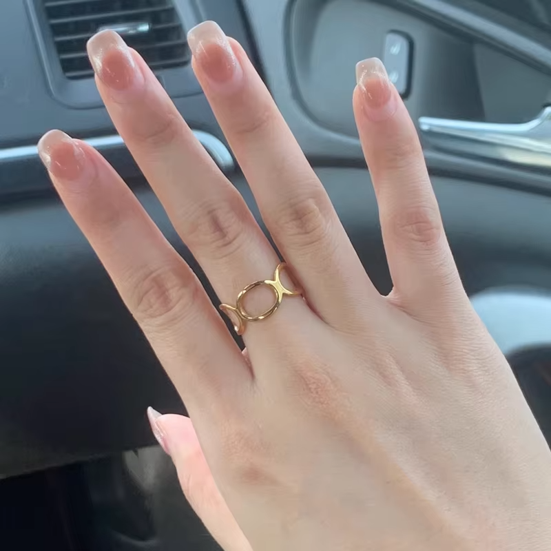 Minimalist Hollow Oval 18k Gold Plated Stainless Steel Ring for Girls