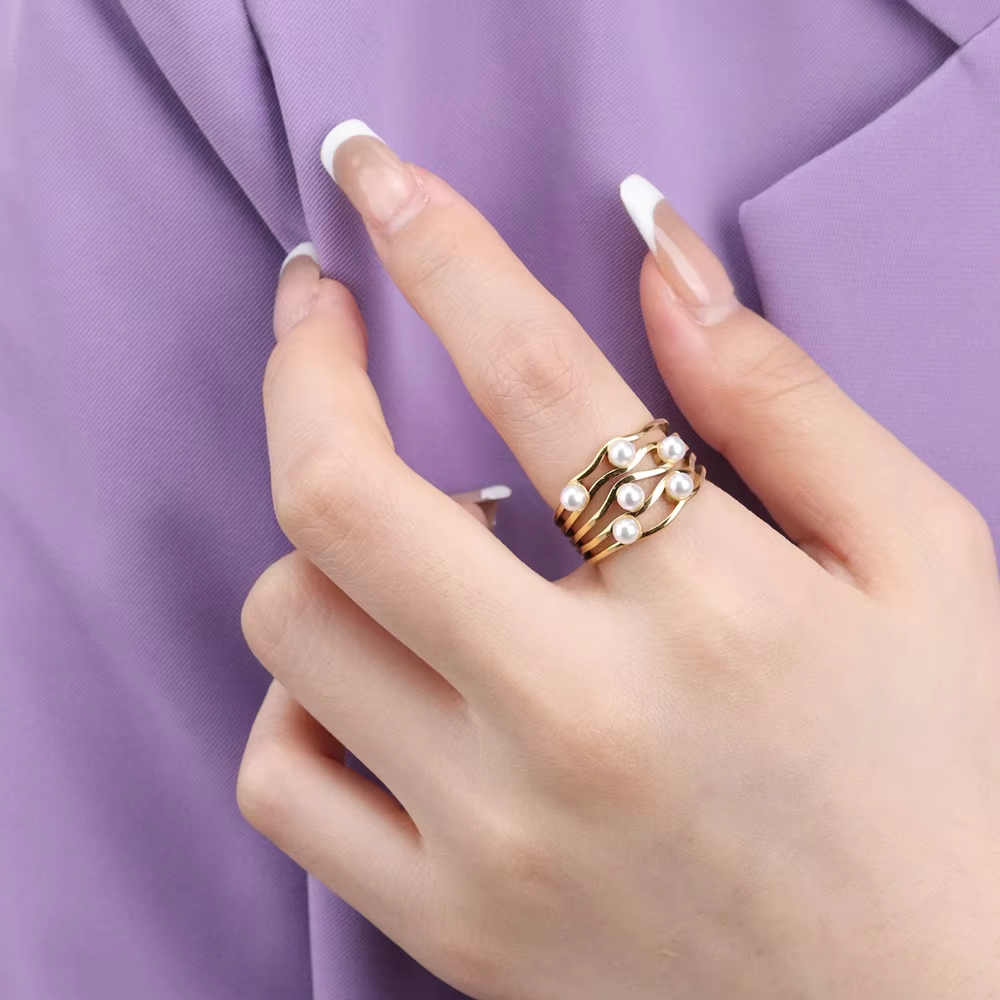 Elegant Hawaiian Style Pearl Cluster Gold-Plated Stainless Steel Ring for Women