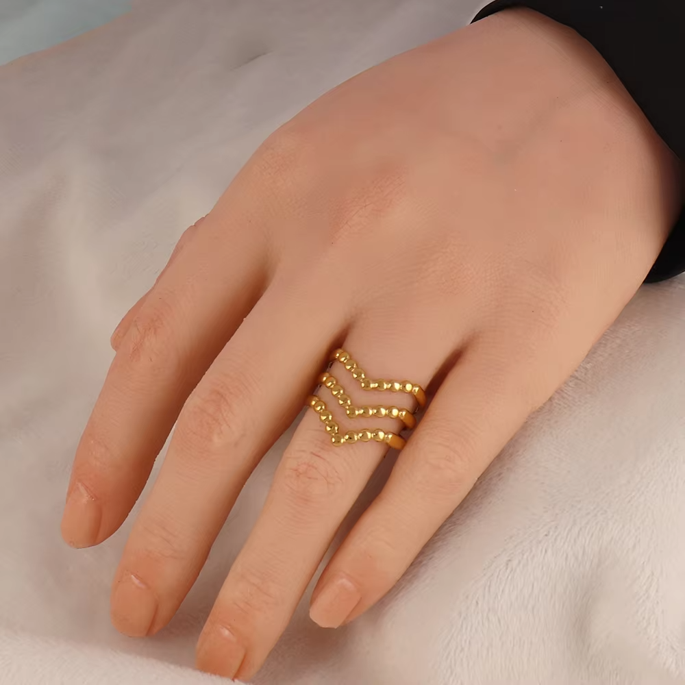 Wholesale Adjustable 18K Gold Plated V Shape Stainless Steel Fashion Ring for Women