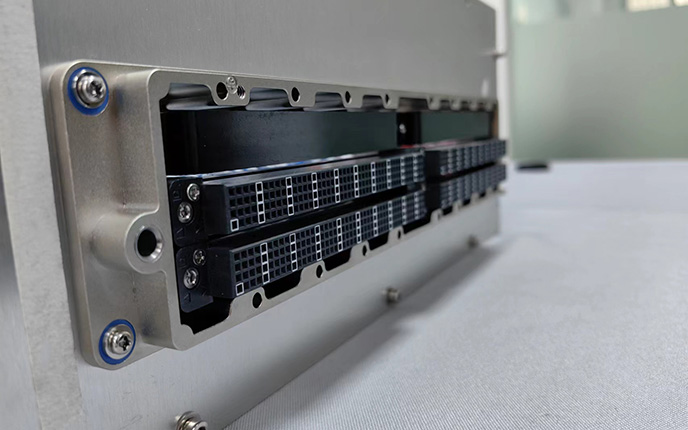 6 or 8 module Automatic Docking Connectors