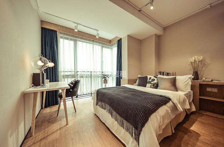 安榭酒店（原天山御庭酒店）