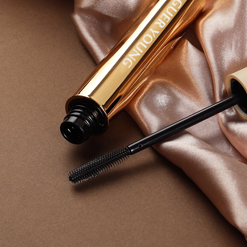 Sleek Gold Volume Mascara – Long Curling Lash Enhancer