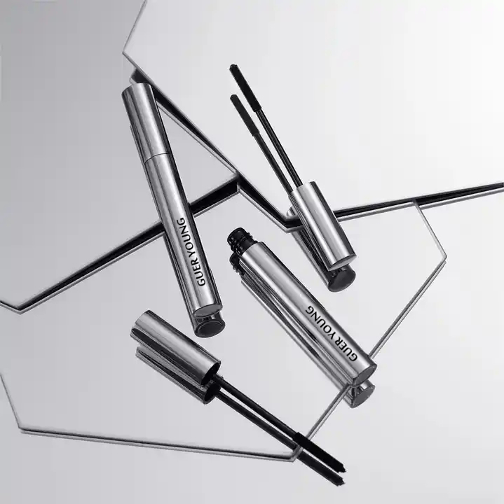 Volumizing & Defining Waterproof Mascara – Dual-Action Formula