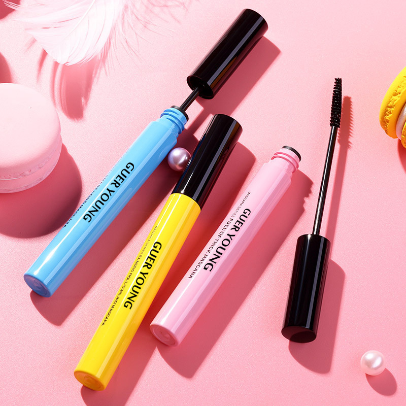 Multi-Brush Waterproof Mascara – Defined, Curled & Lifted Lashes