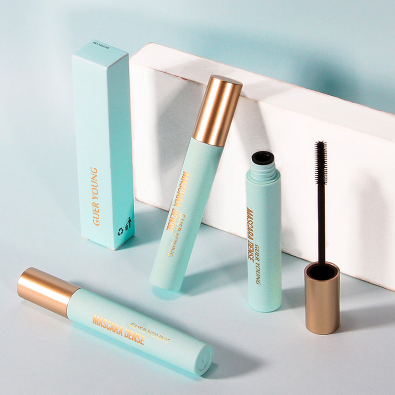 Mascara Dense – Volumizing & Curling Formula