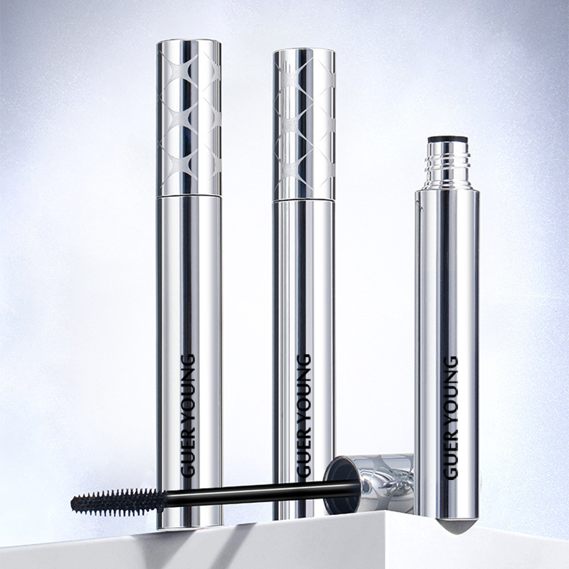 Waterproof Lengthening Mascara – Curling & Smudge-Proof