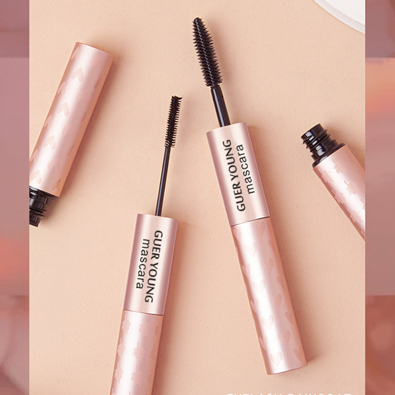 Dual Brush Waterproof Mascara – Volumizing & Lengthening for Defined Lashes