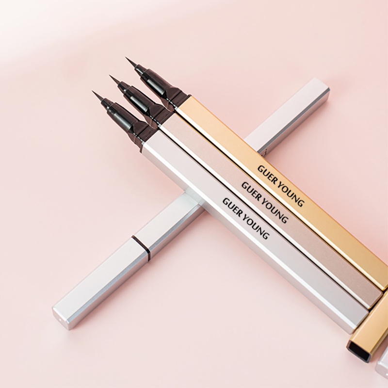 Metallic Waterproof Eyeliner Pen – Ultra-Fine Tip for Smooth Precision