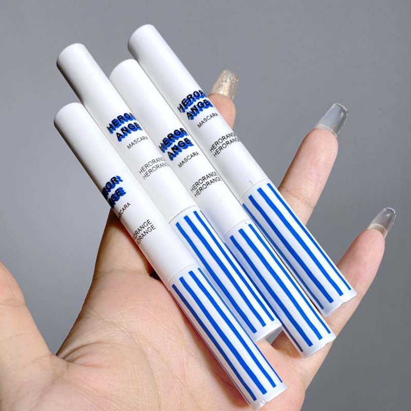 Mini Precision Waterproof Mascara – Smudge-Proof Natural Look