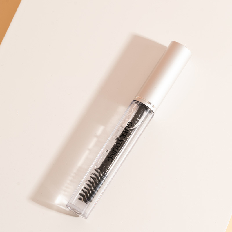Lightweight Transparent Eyebrow Gel – Natural Hold & Shine-Free Finish