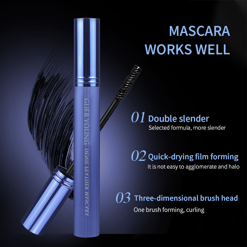 Feather-Light Waterproof Mascara – Natural Length & Lash Separation