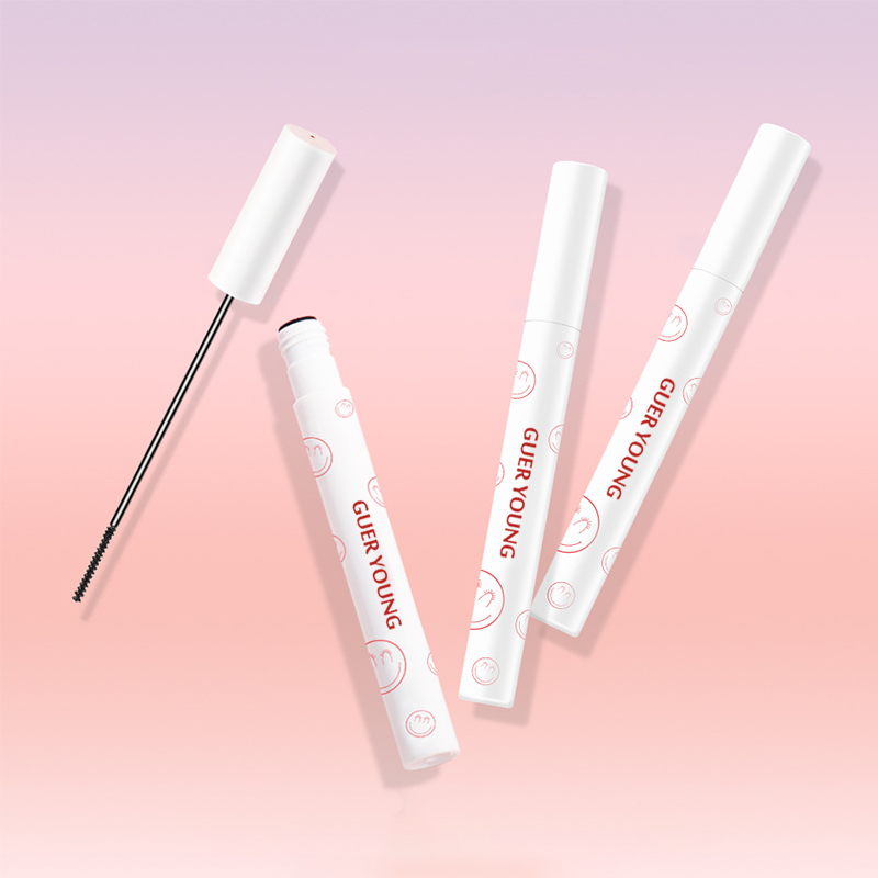 Slim Brush Waterproof Mascara – Ultra-Defined & Long-Lasting Curl