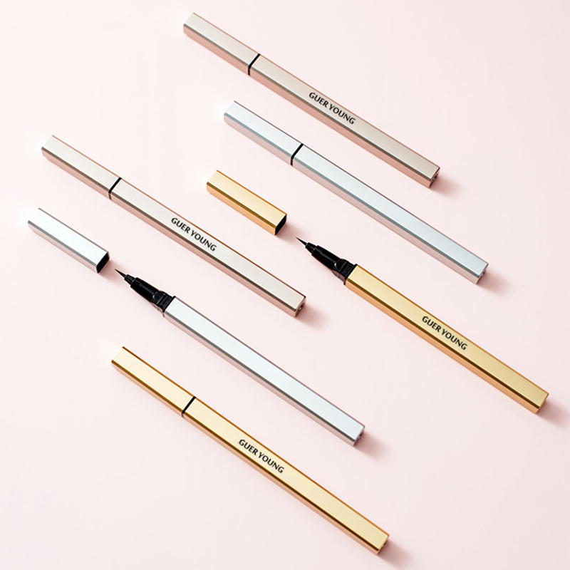 Metallic Waterproof Eyeliner Pen – Ultra-Fine Tip for Smooth Precision
