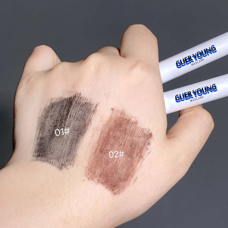 Mini Precision Waterproof Mascara – Smudge-Proof Natural Look