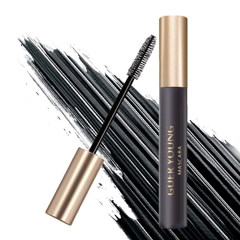 Colorful Waterproof Mascara – High-Impact Volume & Bold Definition