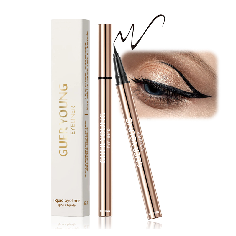 Smudge-Proof Eyeliner Pen – Fine Felt Tip for Flawless Winged Lines