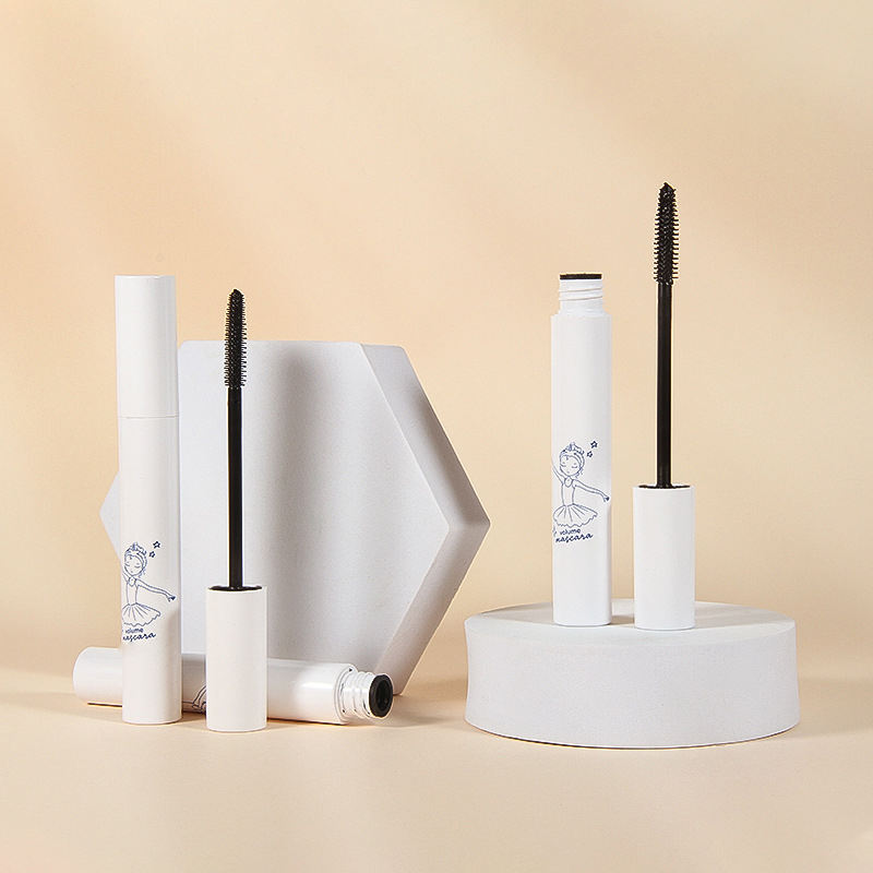 White Lengthening Mascara – Slim Silicone Wand Definition