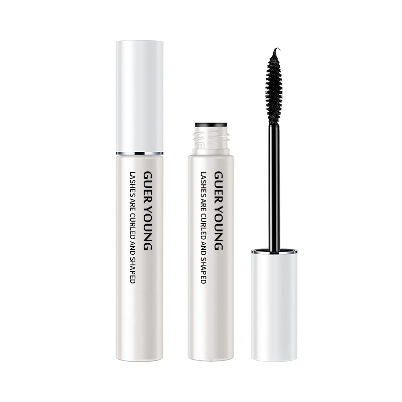 Curl & Shape Mascara – Long-Lasting, Smudge-Proof and Lightweight Formula