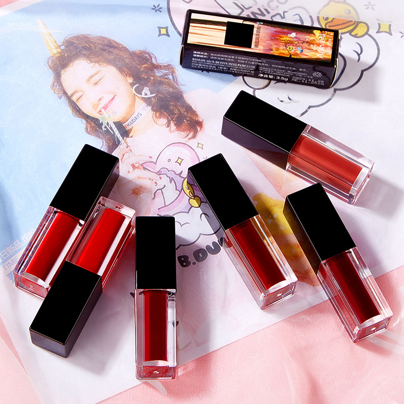 Velvet Matte Liquid Lip Gloss – Long Lasting Waterproof Lip Stain with High Pigment (6 Shades)