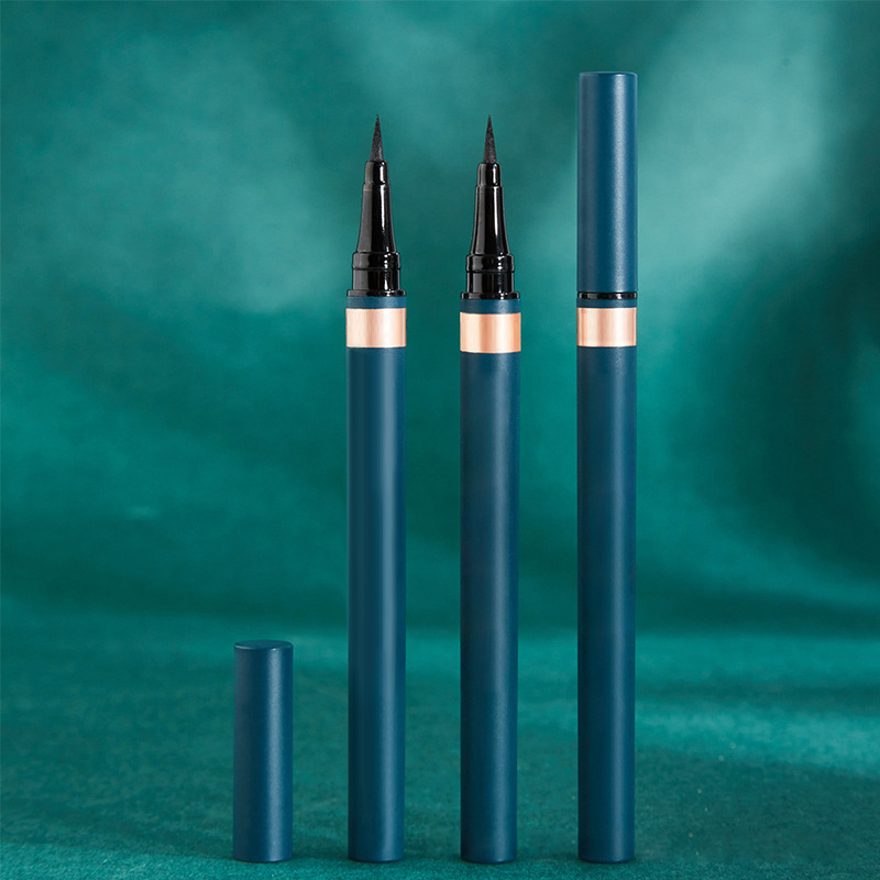 Waterproof Liquid Eyeliner Pen – Precise Definition & Long-Lasting Wear