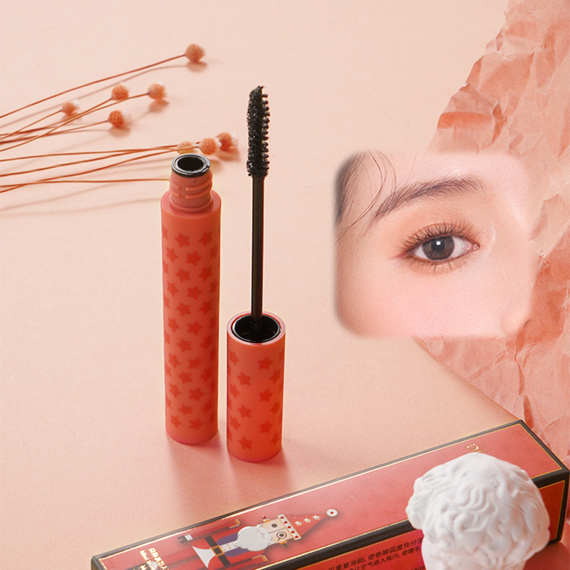 Mini Waterproof Mascara – Long-Lasting Curl with Fine Brush Head