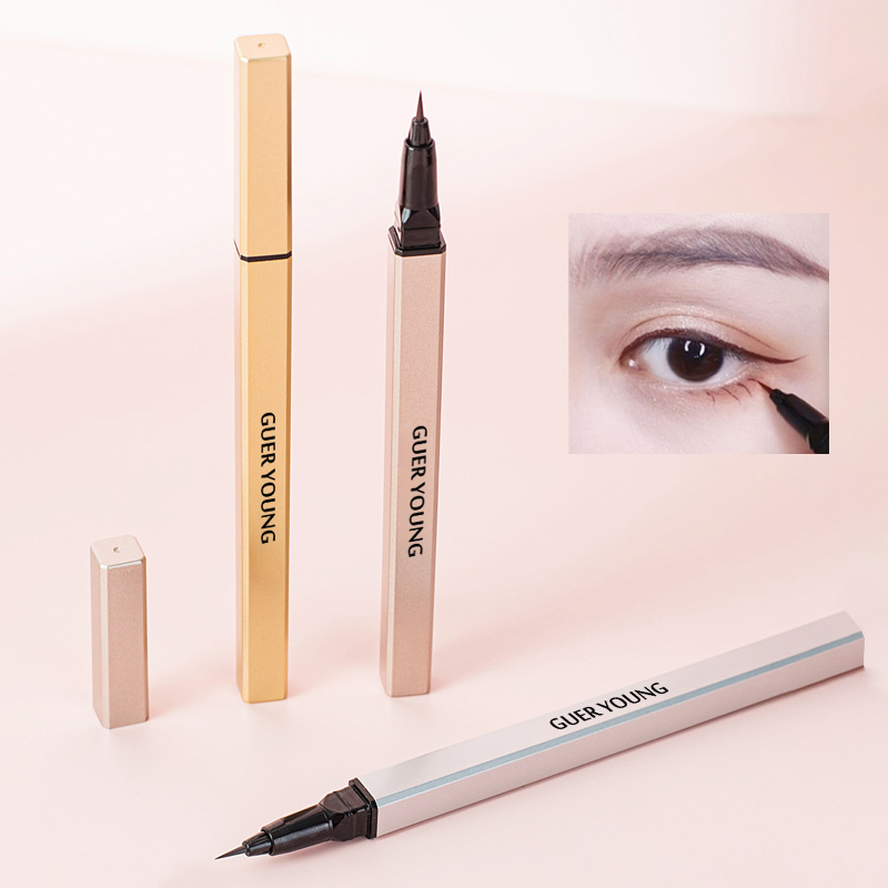 Metallic Waterproof Eyeliner Pen – Ultra-Fine Tip for Smooth Precision