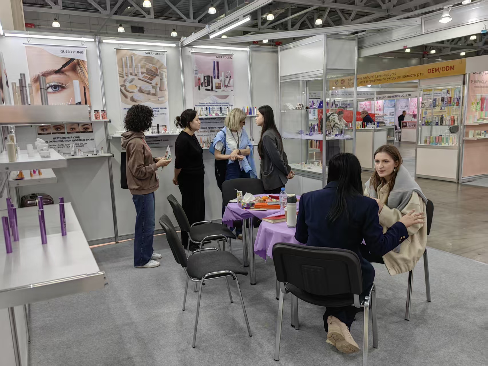 Zhuhai Yiniya Showcases Innovative Cosmetic Packaging at InterCHARM Moscow 2025