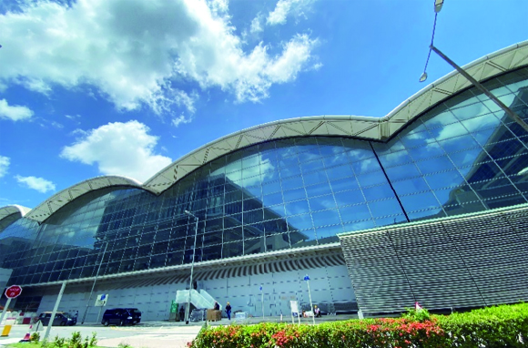 Cathay Pacific VIP Lounge at HKIA