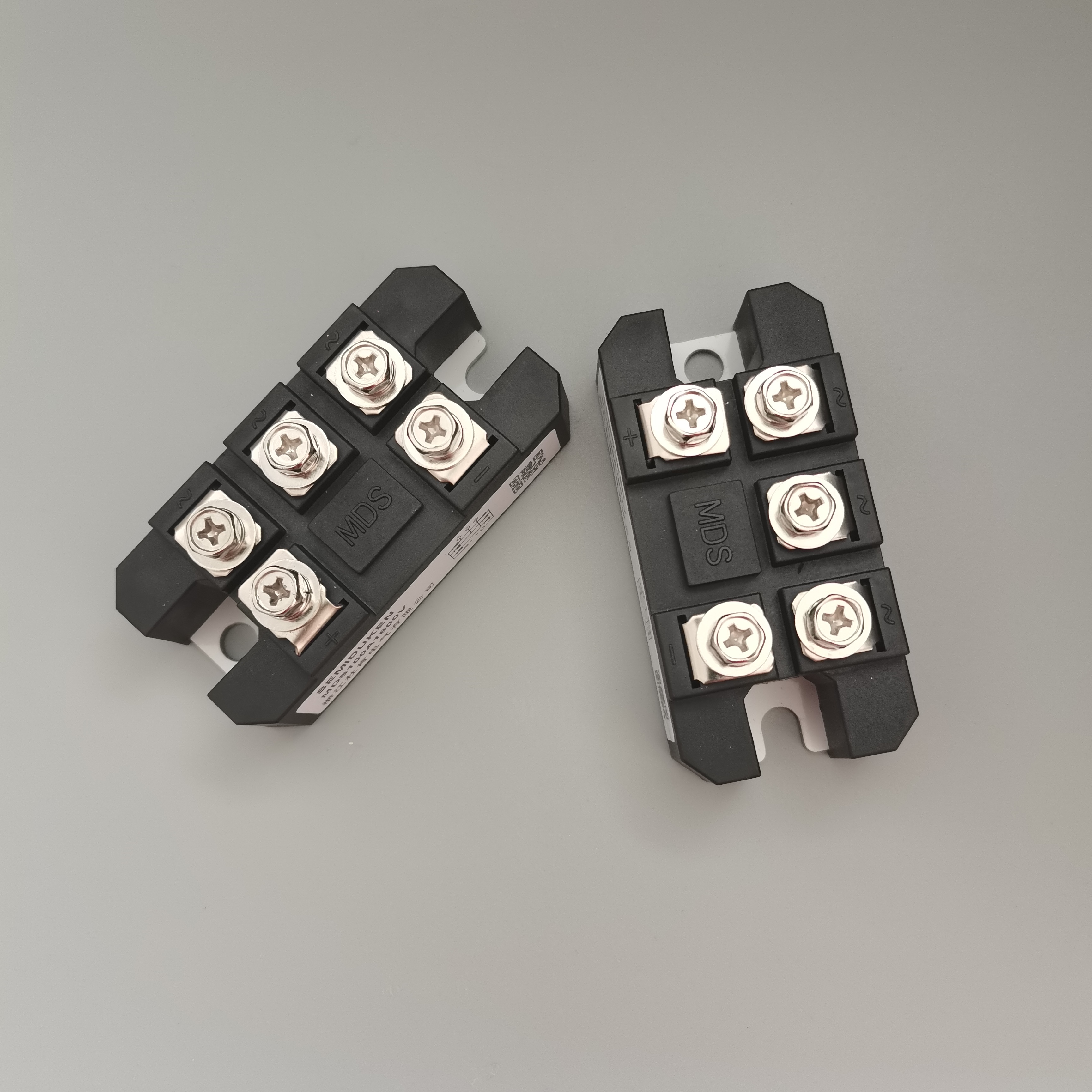 Three-Phase Rectifier Bridge MDS100A1600V