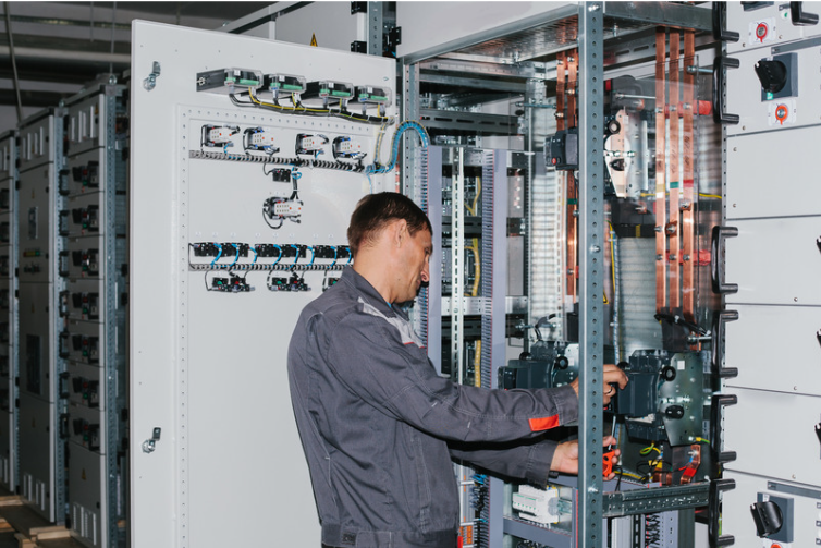 The Application and Development Trend of Thyristor Modules in Smart Grids