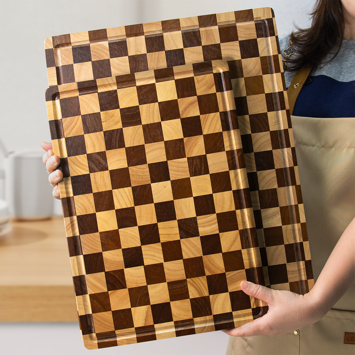 Checkered Rubber Wood Cutting Board