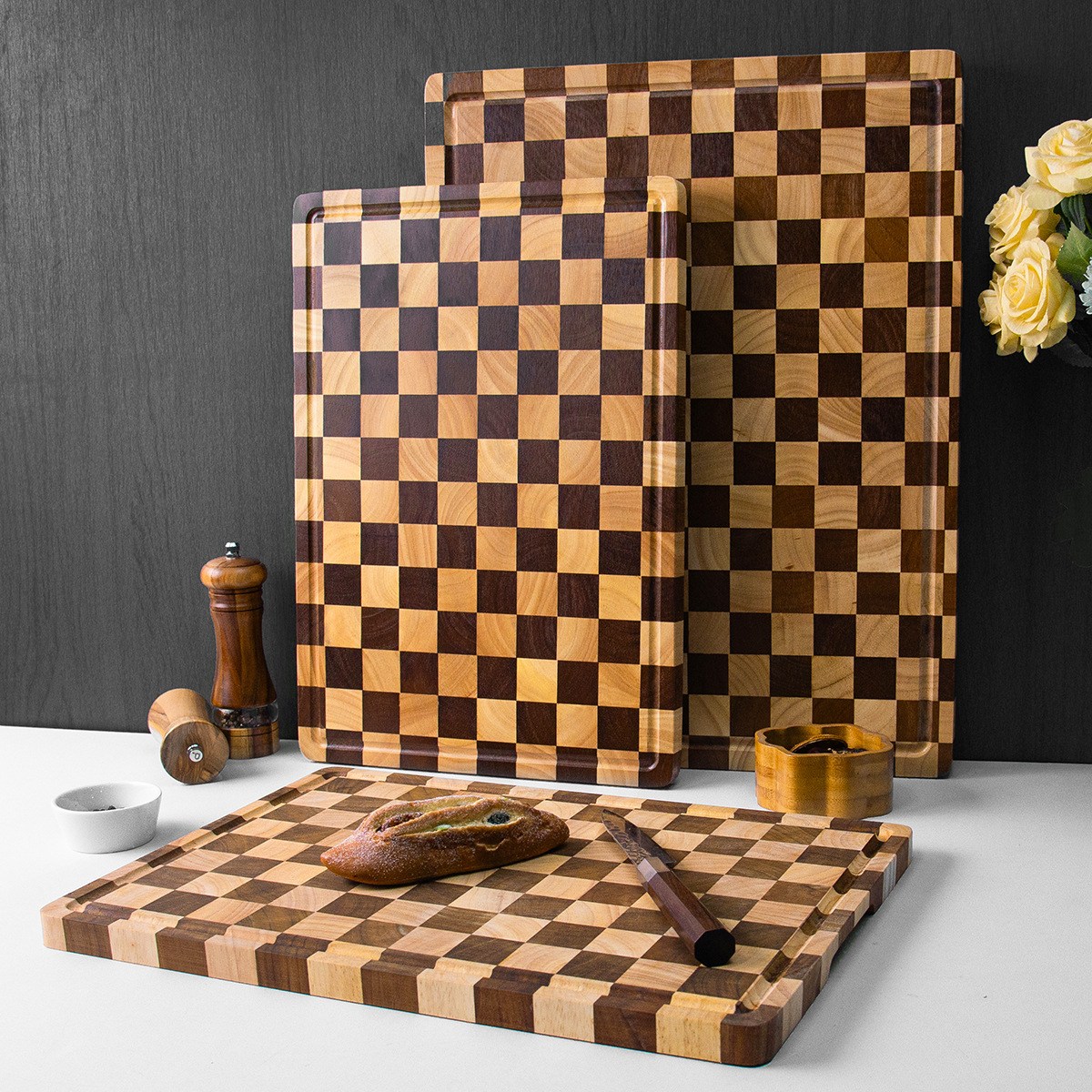 Checkered Rubber Wood Cutting Board