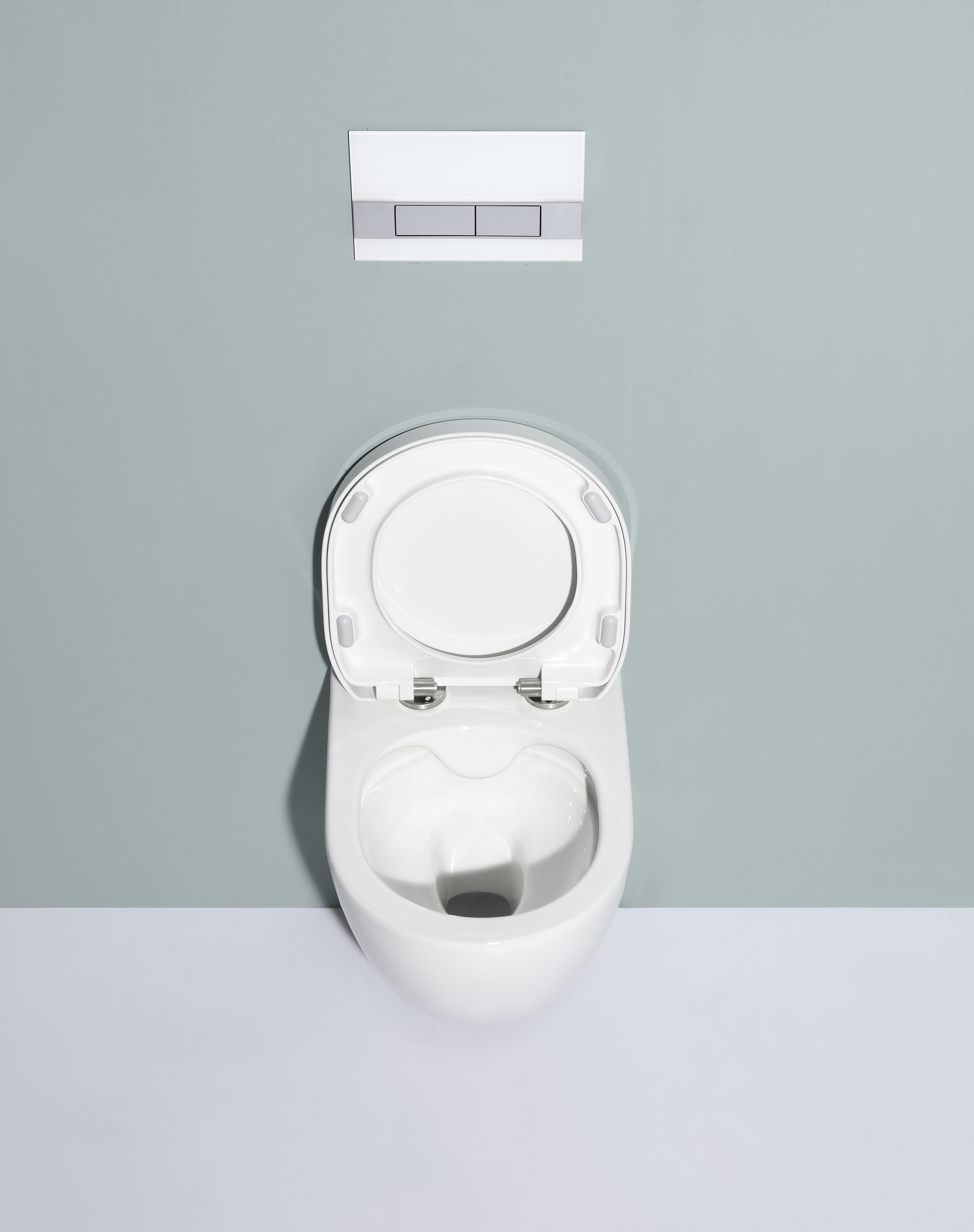 Rimless Wall Hung Toilet – Modern Minimalist Design, Silent Flush, Water-Saving Ceramic WC