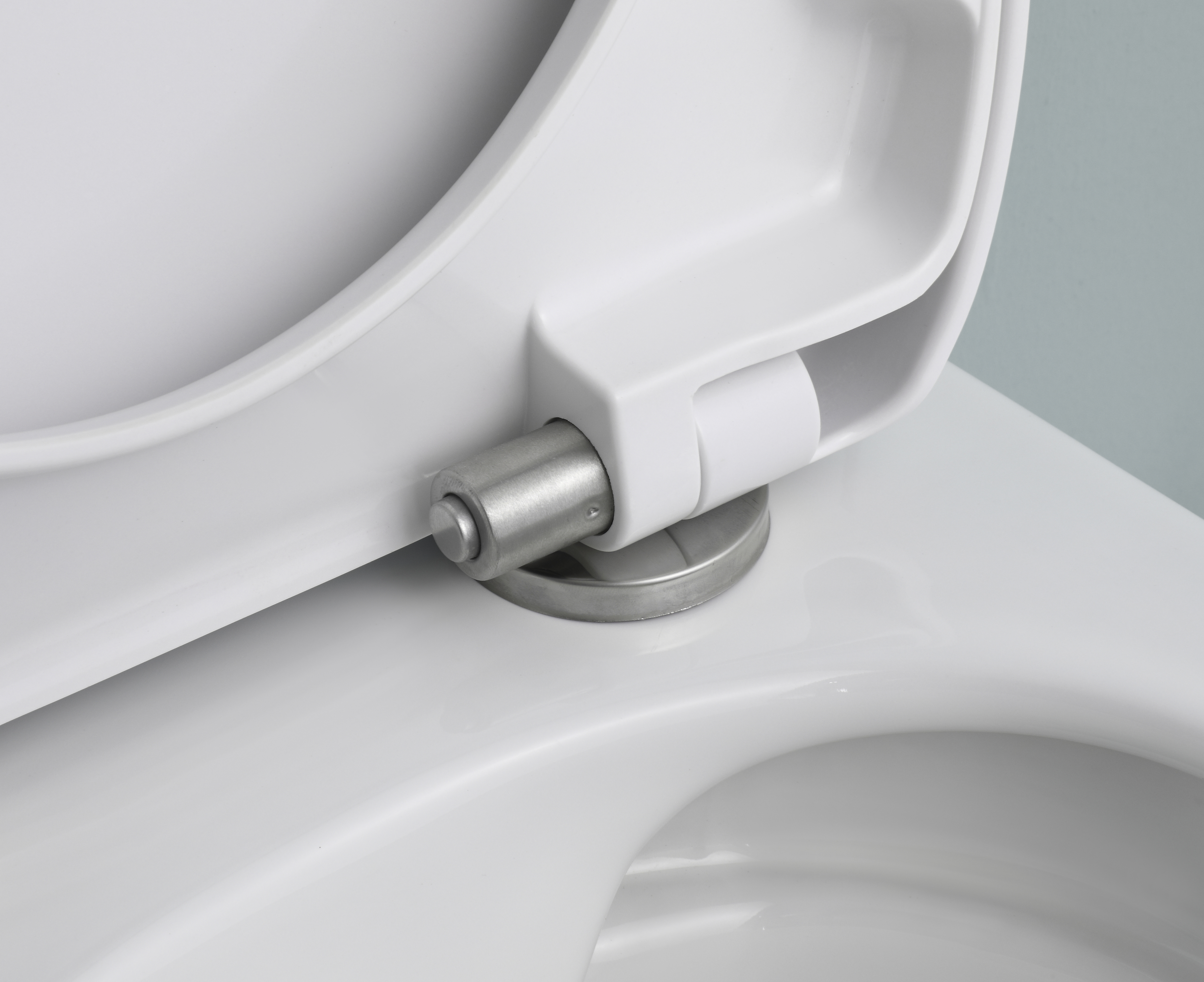 Rimless Wall Hung Toilet – Modern Minimalist Design, Silent Flush, Water-Saving Ceramic WC