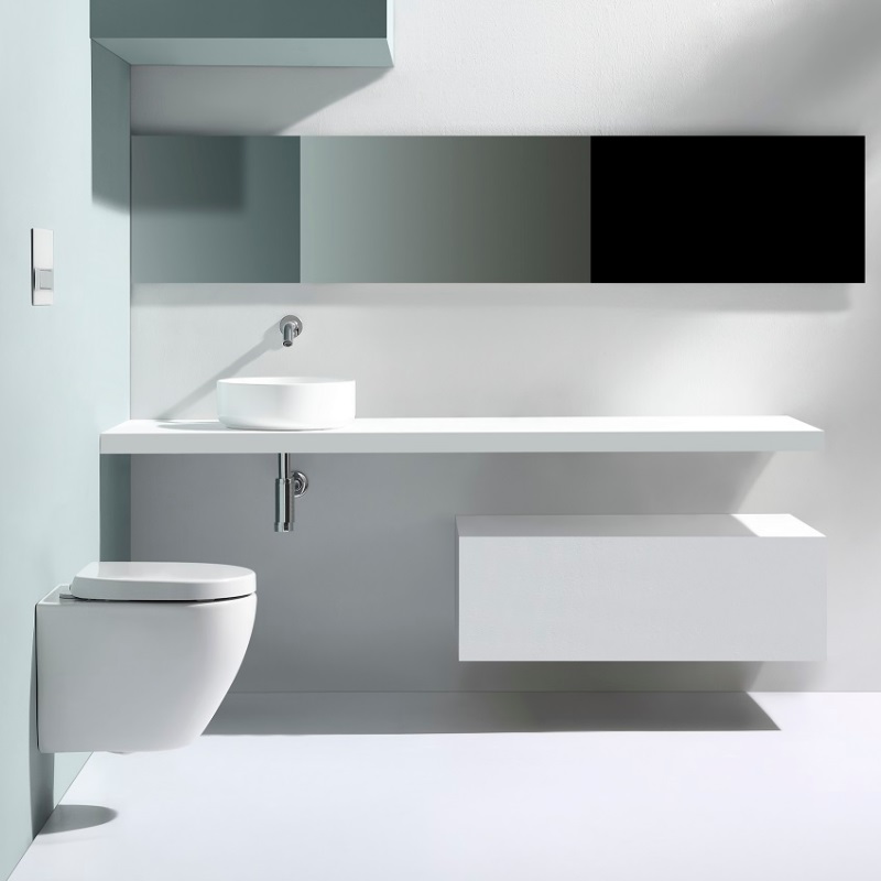 BF2412 Wandhängendes WC aus Keramik mit antibakterieller Beschichtung – Modernes, platzsparendes Design