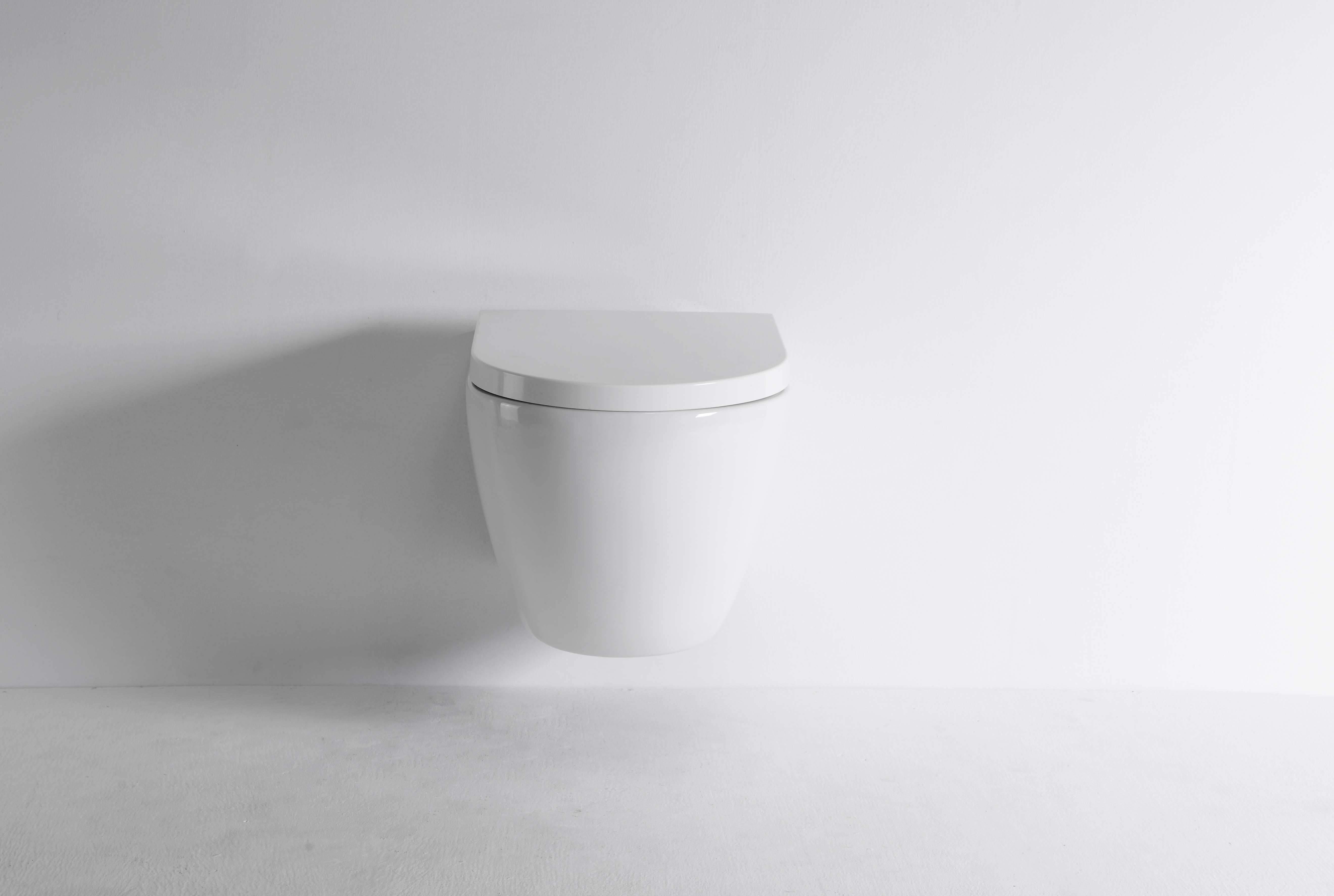 WC Sospeso in Ceramica con Scarico Vortex da 4.5L – Design Moderno Italiano