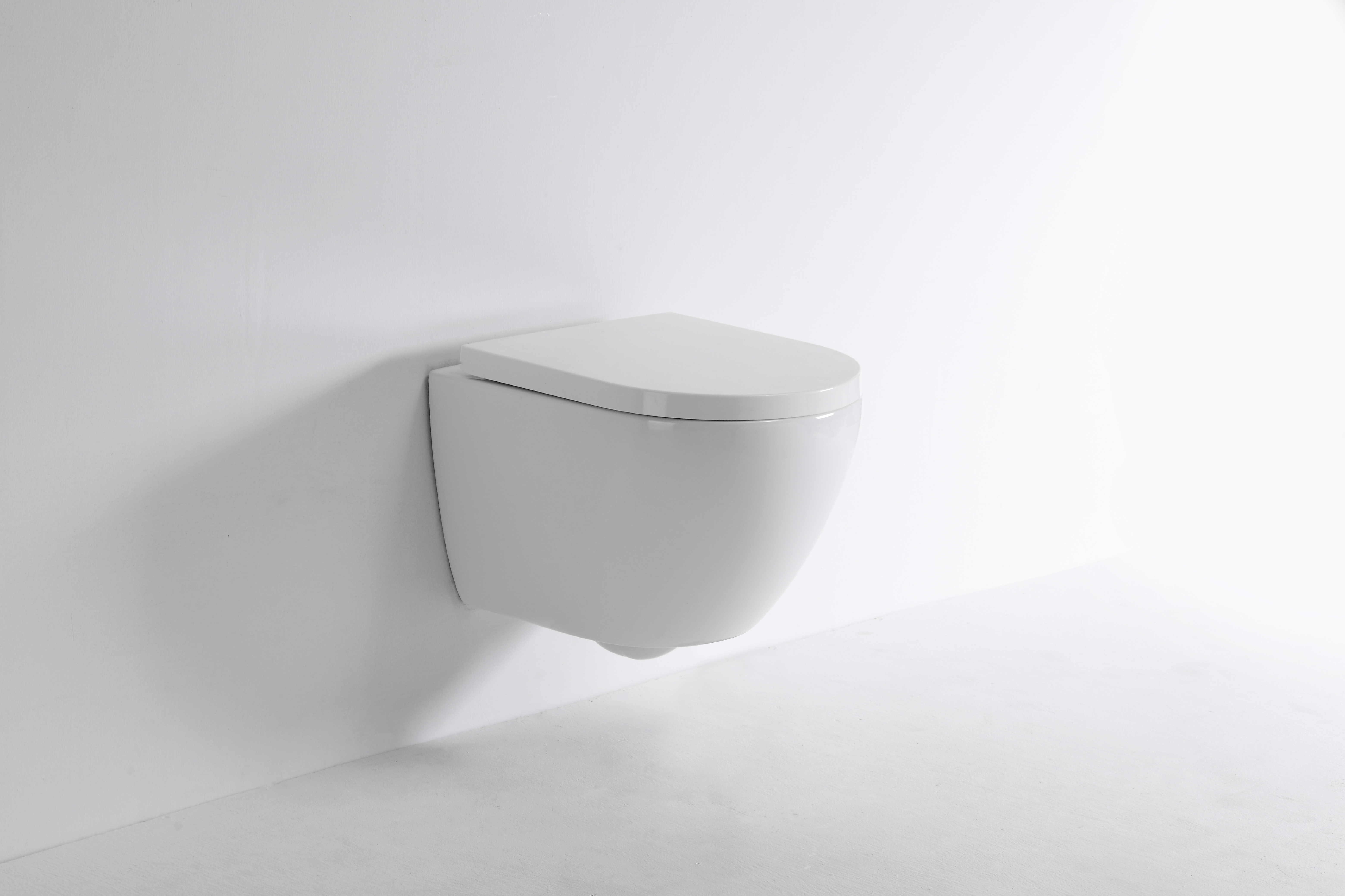 WC Sospeso Modello 2418 con Scarico Vortex da 4.5L – Design Italiano Minimalista