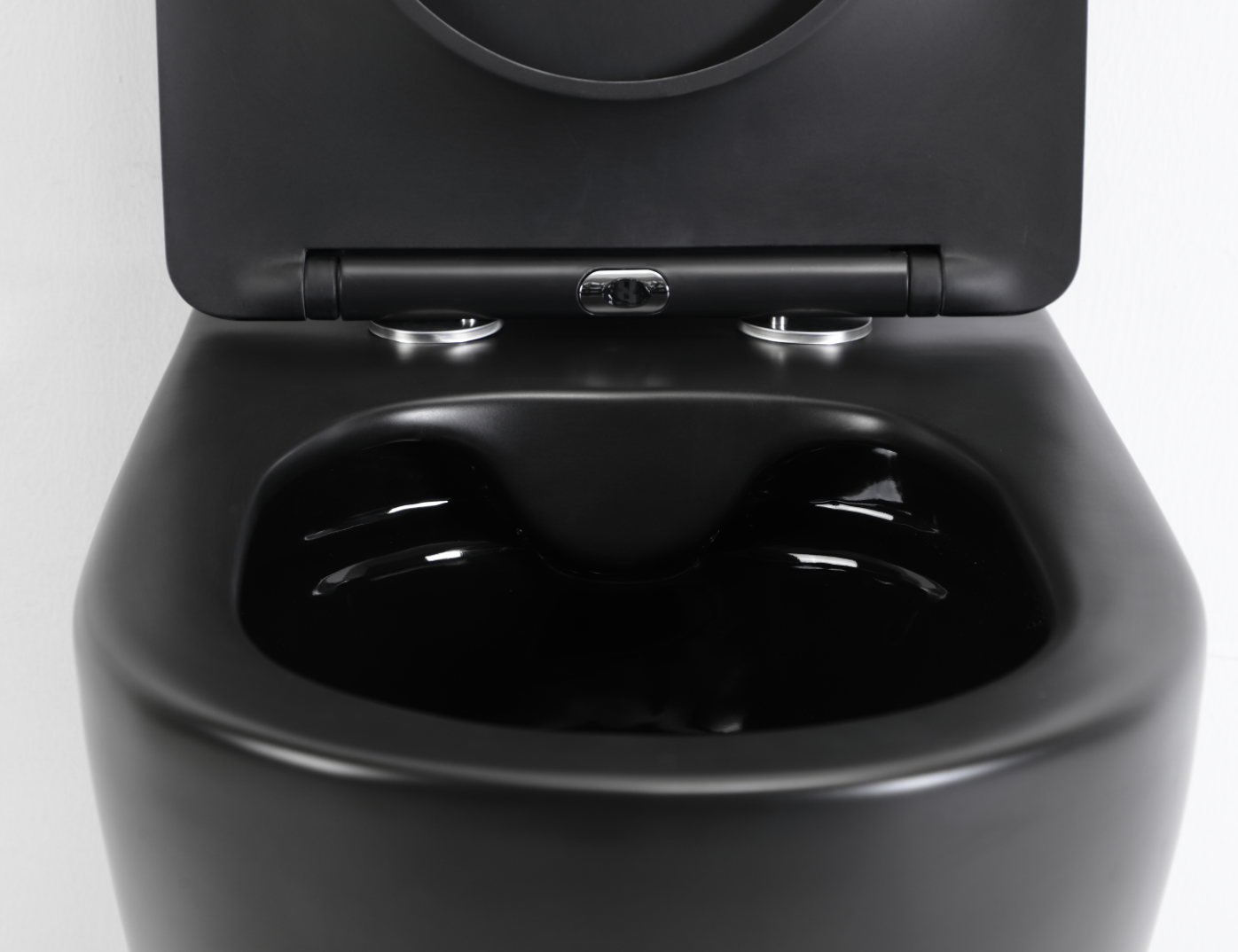 2468 Matte Black Wall-Hung Toilet