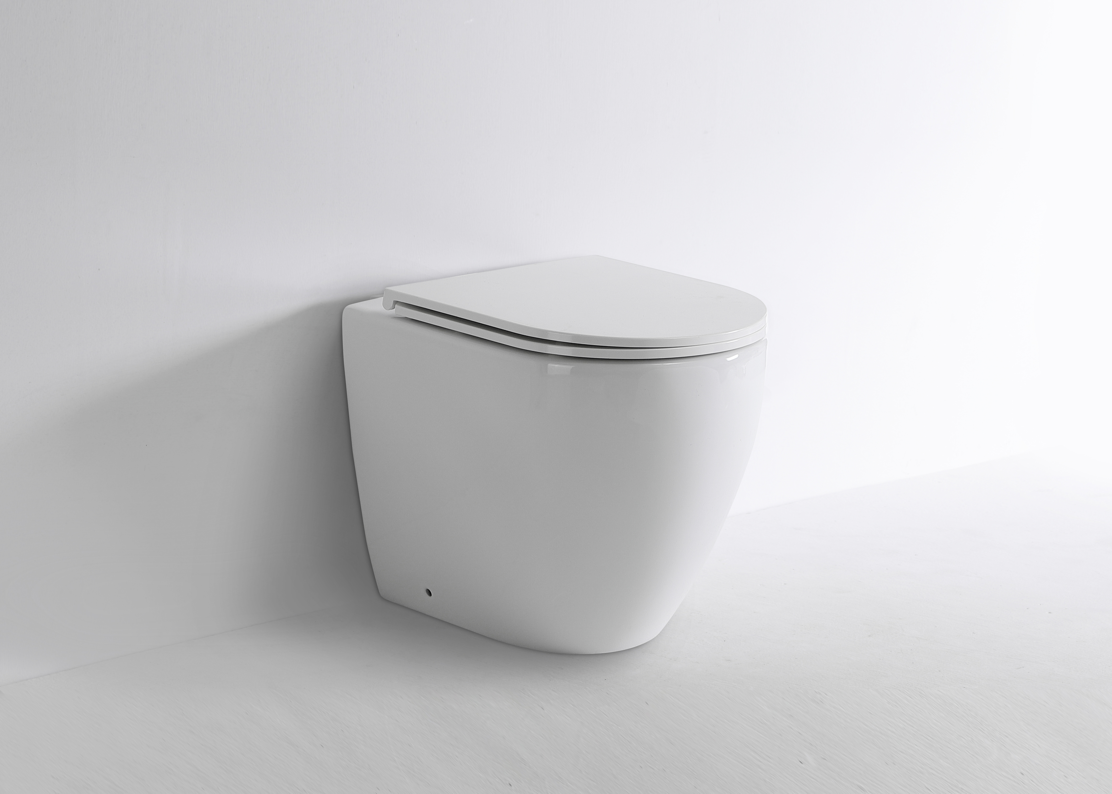 WC Suspendu 2518E - Sans Bride, Abattant Soft-Close, Design Compact