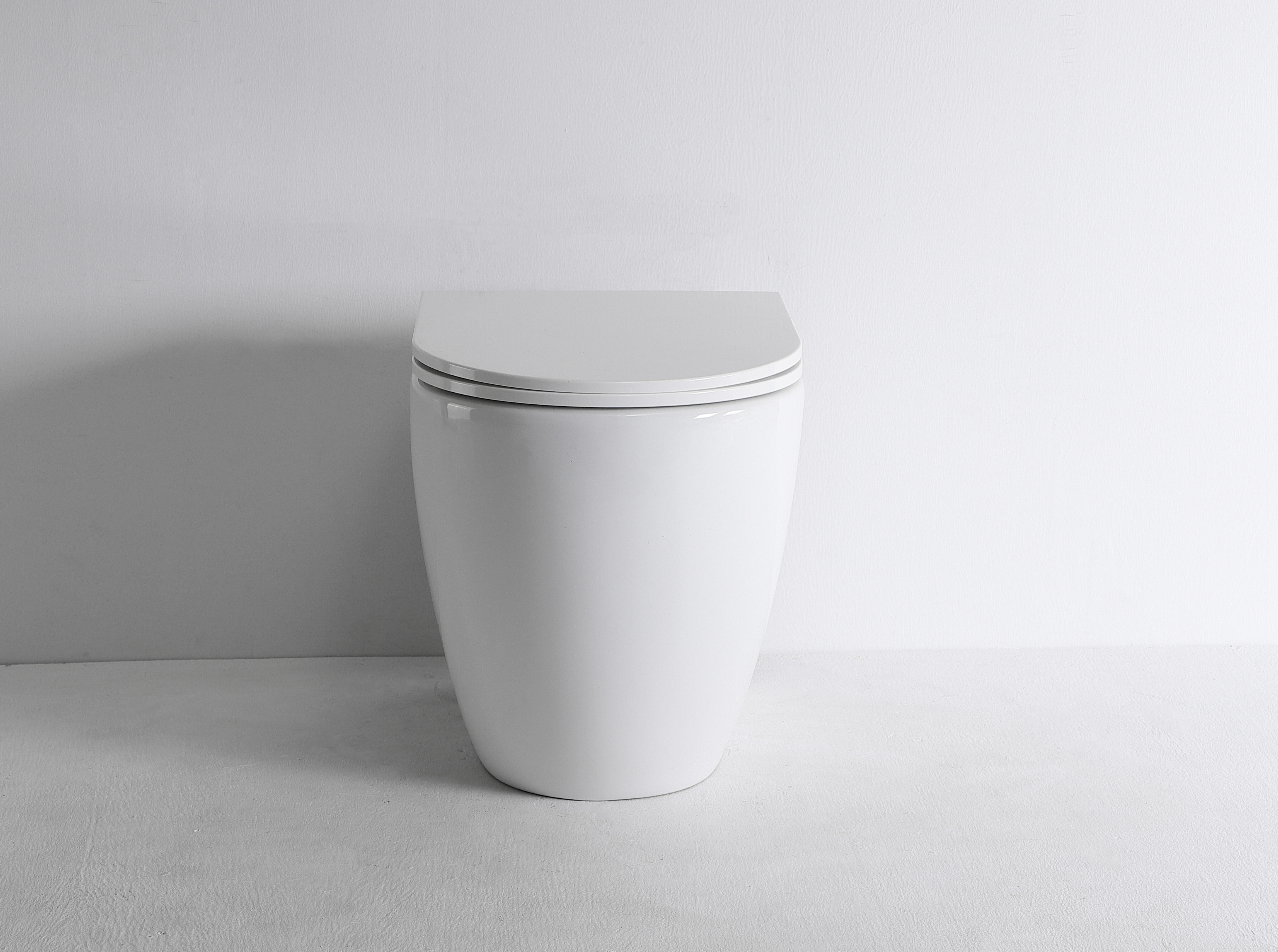 WC Suspendu 2518E - Sans Bride, Abattant Soft-Close, Design Compact