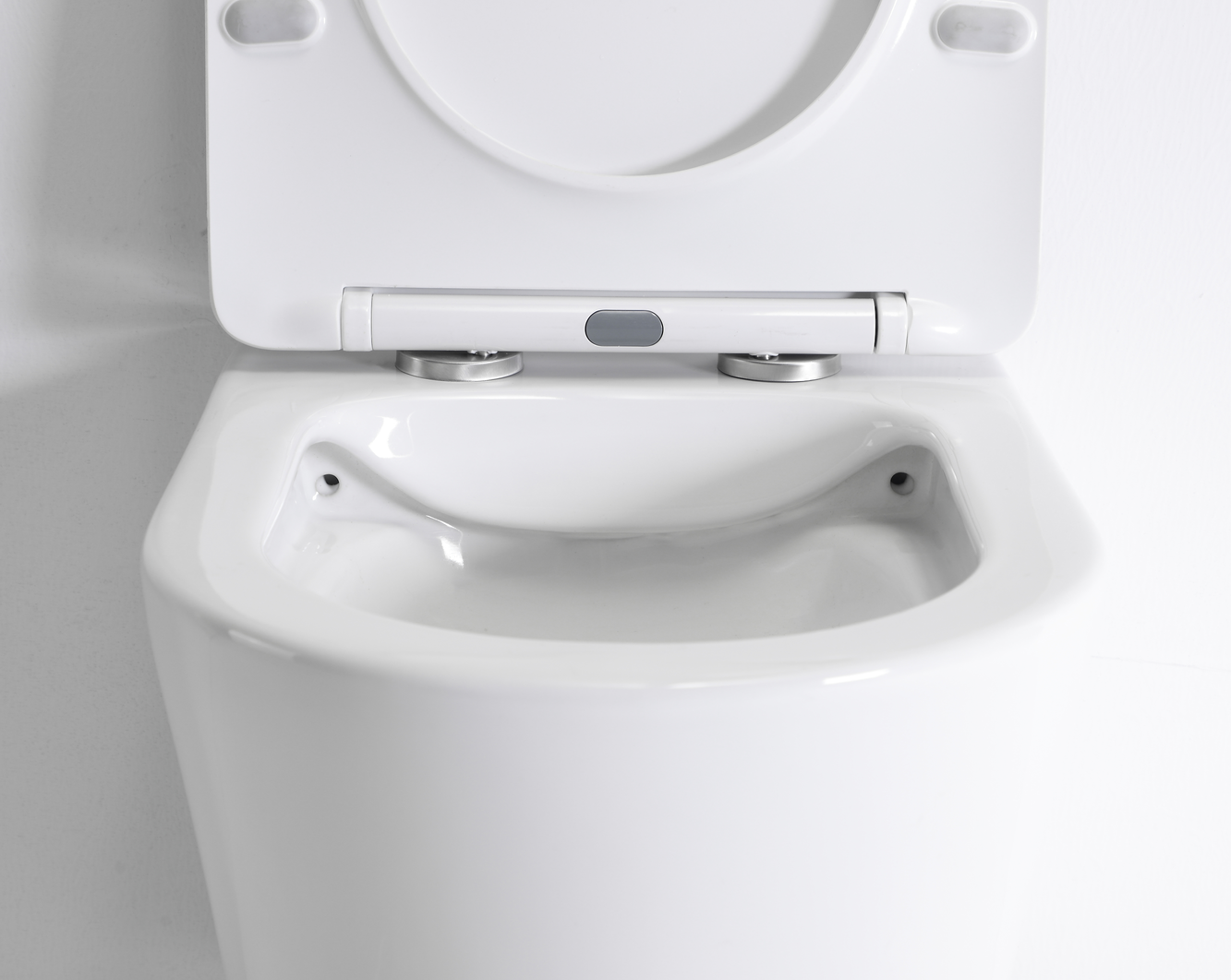 Benfen2422D Wall-Hung Ceramic Toilet with Anti-Stain Glaze and Soft Close Seat