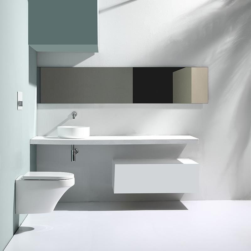 Modern Wall-Hung Toilet with Soft-Close Seat – Space-Saving Ceramic Design for Contemporary Bathrooms