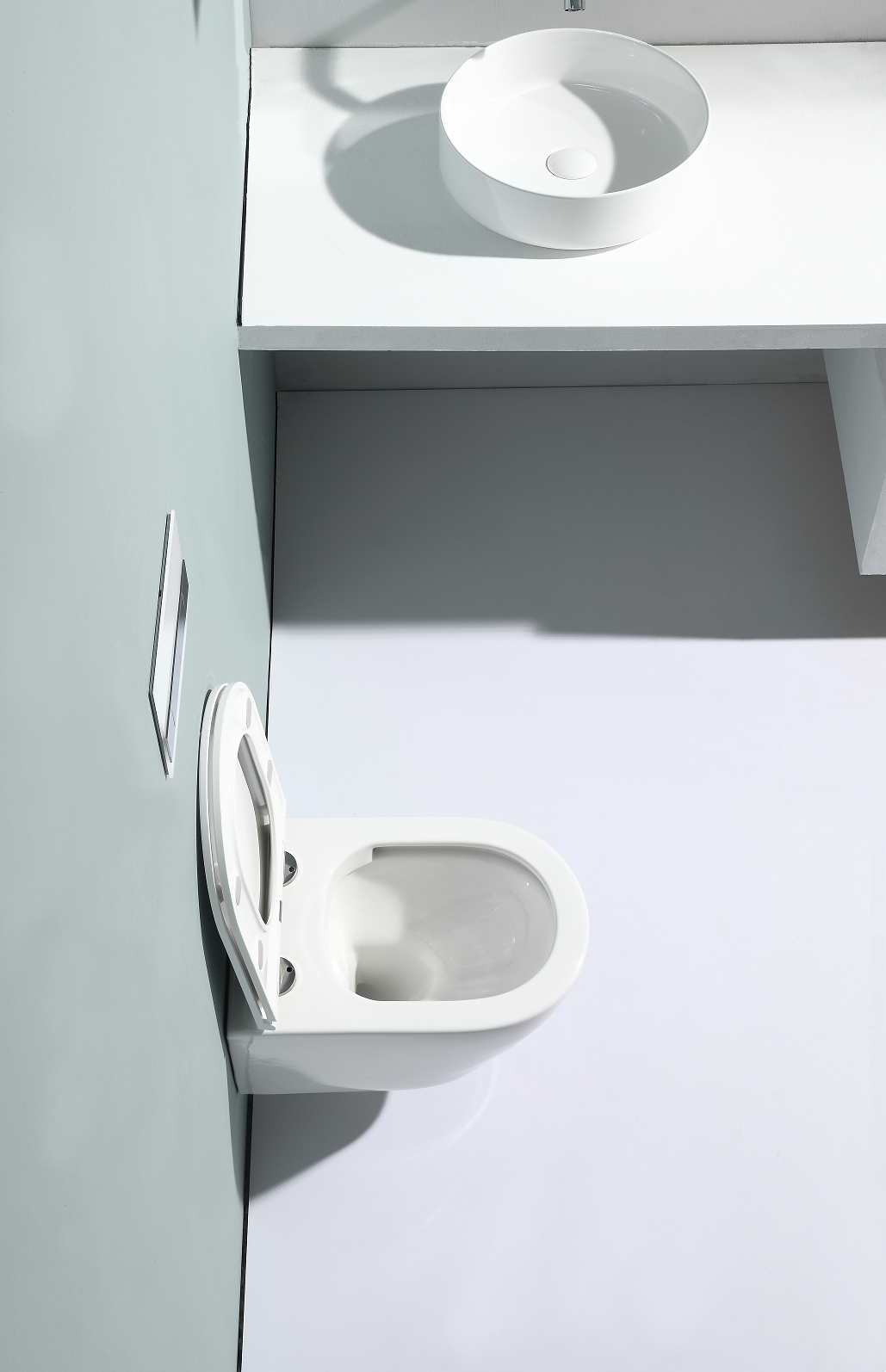 Sustainable ceramic floating toilet