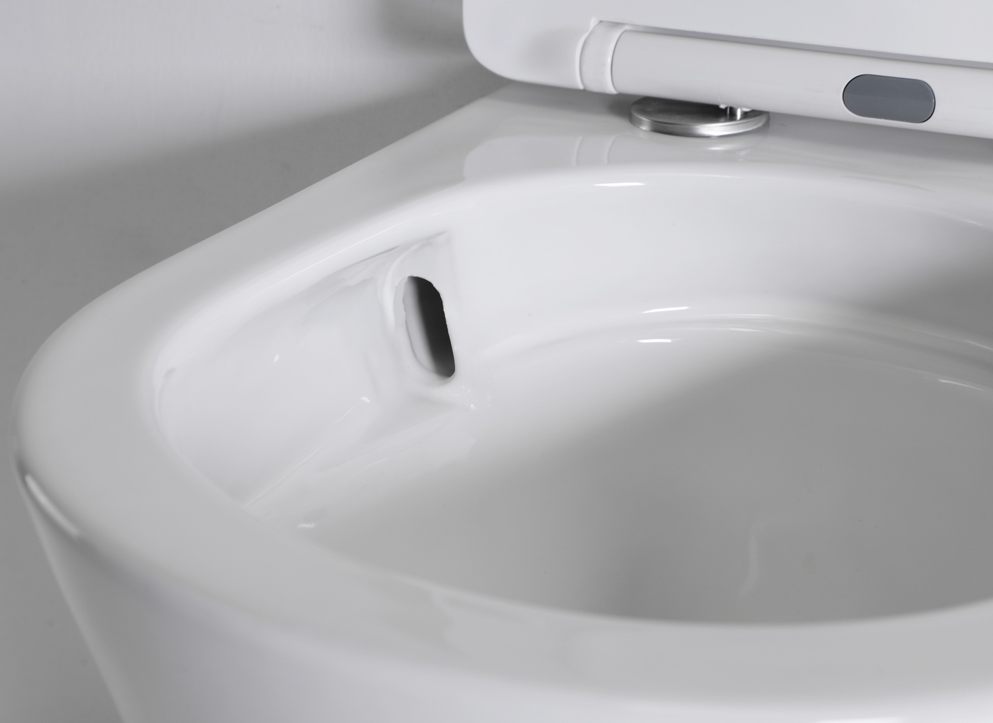 BF2419 Rimless Wall Hung Toilet Ceramic Wall Mounted WC with Soft Close UF Seat 4.5L Flush