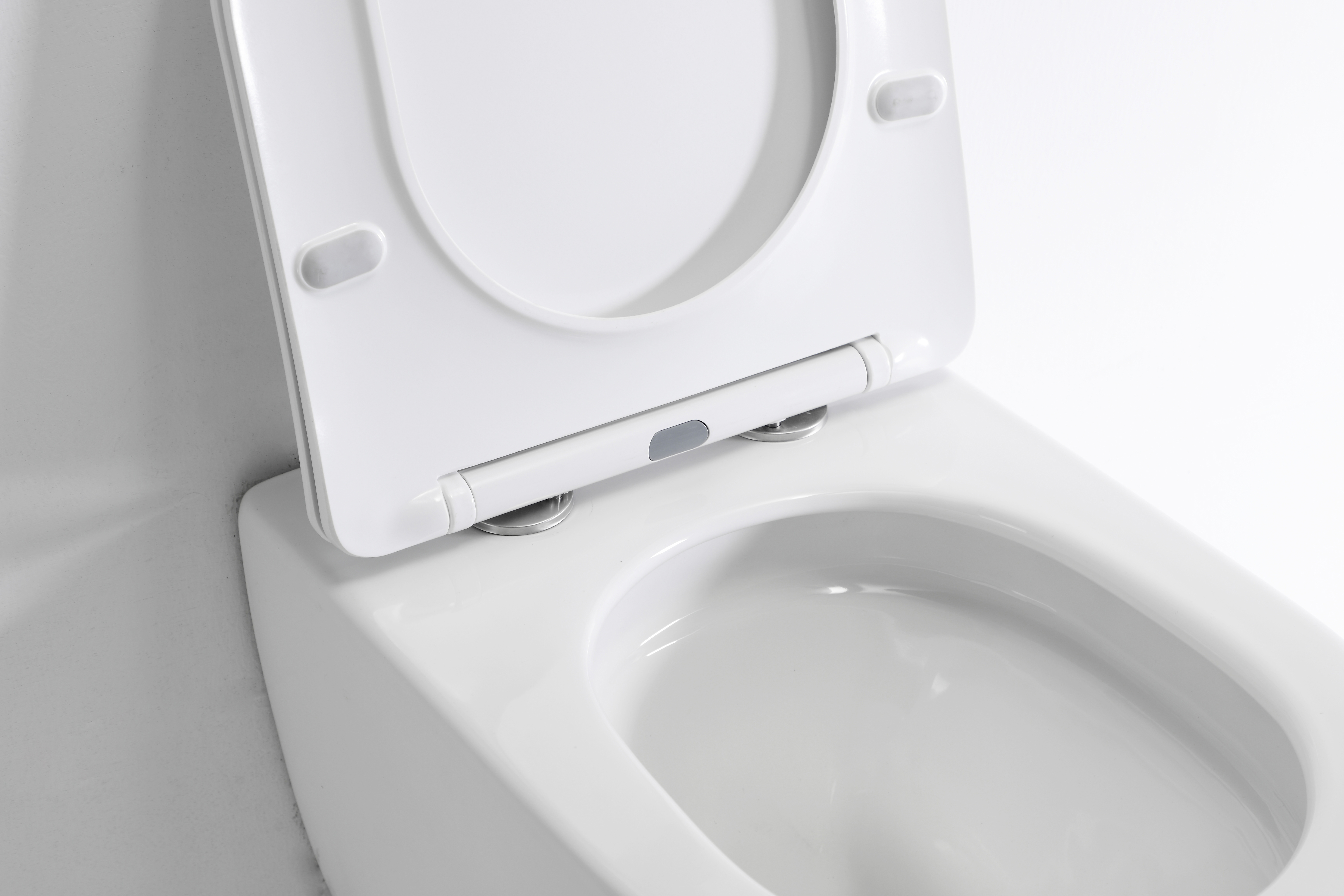 WC Sospeso in Ceramica con Scarico Vortex da 4.5L – Design Moderno Italiano